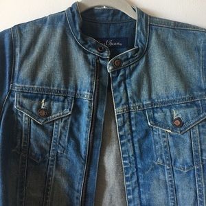 ☘️✌🏽SOLD💚Vintage Jeans Jacket